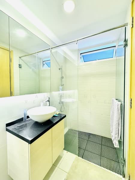 The Tampines Trilliant Executive Condominium For Sale at S$ 2,787,888 | PropertyGuru Singapore - Bathroom