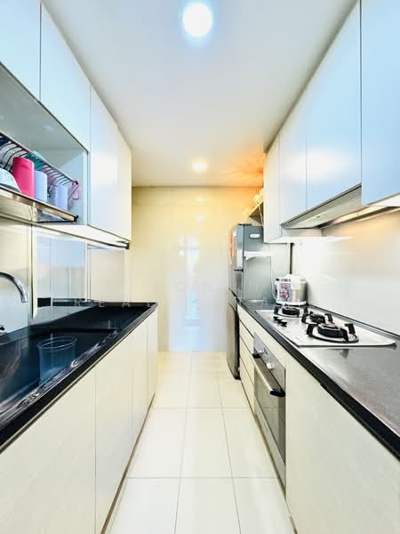 The Tampines Trilliant Executive Condominium For Sale at S$ 2,787,888 | PropertyGuru Singapore - Kitchen