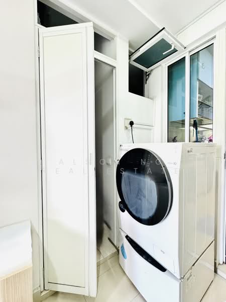 The Tampines Trilliant Executive Condominium For Sale at S$ 2,787,888 | PropertyGuru Singapore - Utility