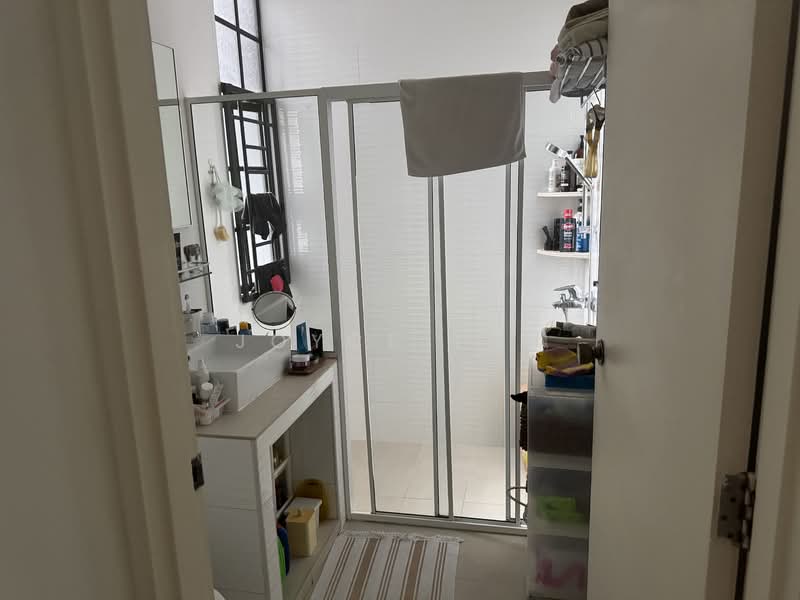 Trevose Park, 62 Trevose Crescent, 3 Bedrooms, 1,679 sqft, Condominium For Rent, by Joyce Tan, 500100301 - Bathroom - PropertyGuru.com.sg