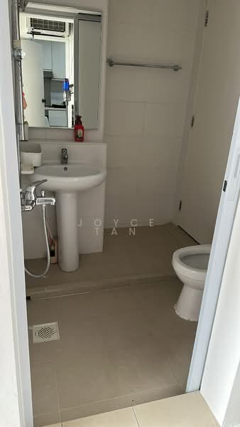 Trevose Park, 62 Trevose Crescent, 3 Bedrooms, 1,650 sqft, Condominium For Rent, by Joyce Tan, 500100301 - Helper’s Bathroom - PropertyGuru.com.sg