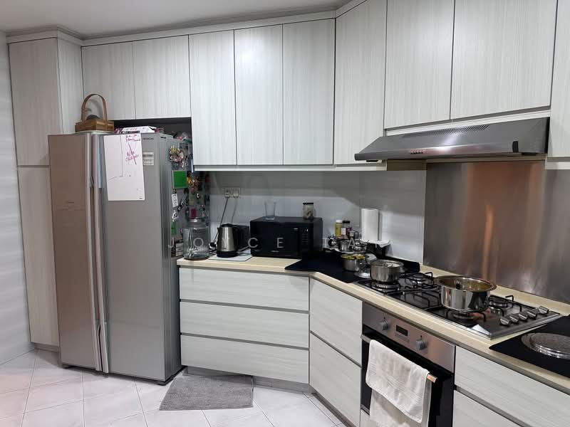 Trevose Park, 62 Trevose Crescent, 3 Bedrooms, 1,650 sqft, Condominium For Rent, by Joyce Tan, 500100301 - Well-ventilated Kitchen - PropertyGuru.com.sg