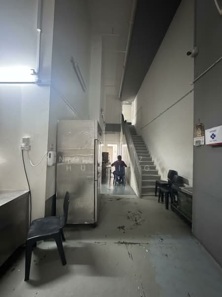 Mandai Foodlink, 5 Mandai Link, 3,434 sqft, Factory / Workshop (B2) For Sale, by Angela Zhu Huiting, 500100306 - Corridor - CommercialGuru.com.sg