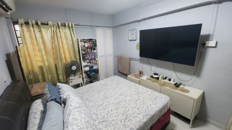 92 Bedok North Avenue 4 HDB Flat For Sale at S$ 490,000 | PropertyGuru Singapore - Bedroom