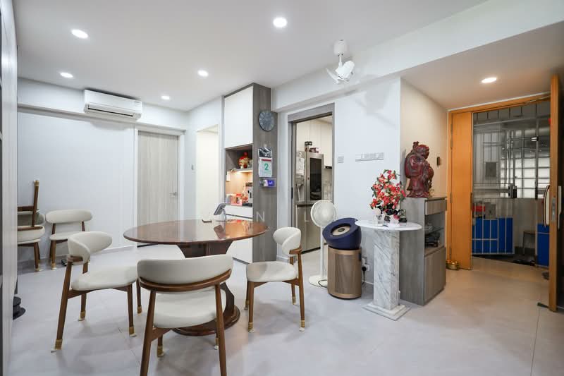 Edelweiss Park Condo Condominium For Sale at S$ 2,580,000 | PropertyGuru Singapore - Dining Room