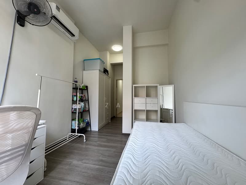 Laguna 88 Condominium For Sale at S$ 1,800,000 | PropertyGuru Singapore - Bedroom