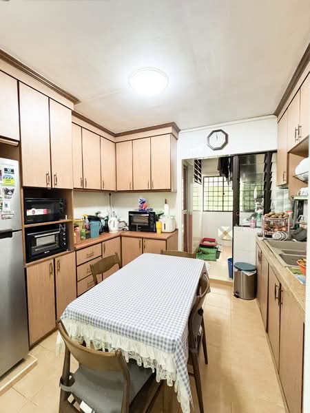 288E Bukit Batok Street 25, 288E Bukit Batok Street 25, 3 Bedrooms, 1,087 sqft, HDB Flat For Sale, by Natalie Lim, 500100321 - Kitchen - PropertyGuru.com.sg