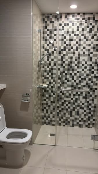 Sea Esta, 20 Pasir Ris Link, 2 Bedrooms, 818 sqft, Condominium For Rent, by Ellise Yeo, 500100323 - Bathroom - PropertyGuru.com.sg