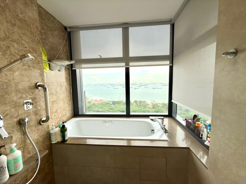 Seaside Residences, 18 Siglap Link, 4 Bedrooms, 1,733 sqft, Apartment For Rent, by Daryl Ou, 500100340 - Bathroom - PropertyGuru.com.sg