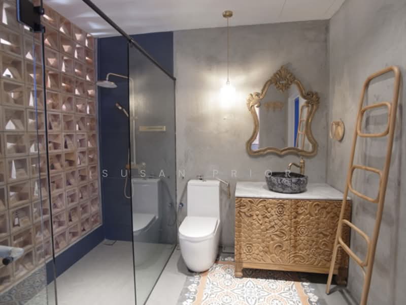 Orchard / River Valley / Hoot Kiam/ Grange Road 3+2, Nearby River Valley, Hoot Kiam Road Conservation, 3 Bedrooms, 3,200 sqft, Conservation House For Sale, by Susan Prior, 500100356 - Bathroom - PropertyGuru.com.sg