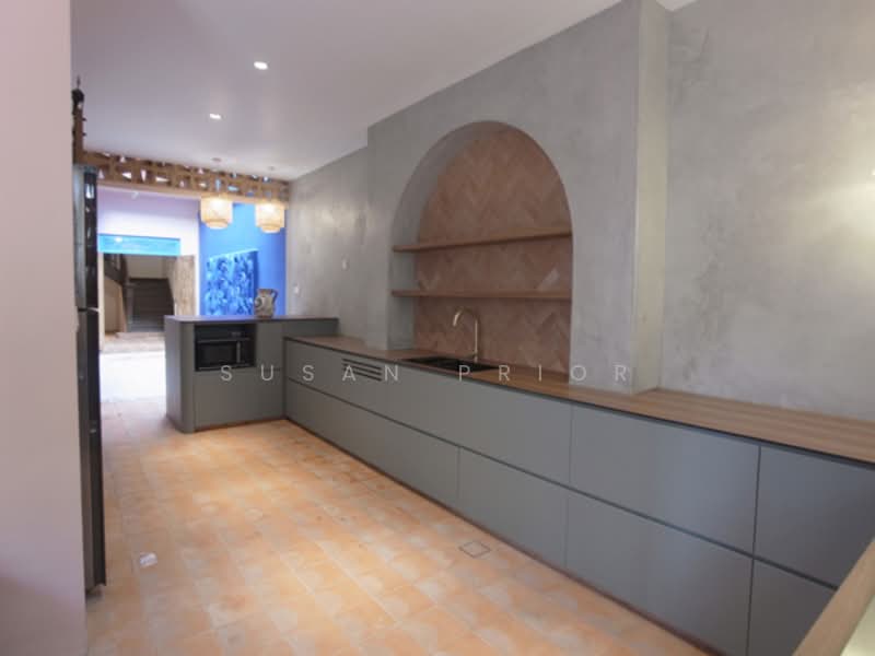 Orchard / River Valley / Hoot Kiam/ Grange Road 3+2, Nearby River Valley, Hoot Kiam Road Conservation, 3 Bedrooms, 3,200 sqft, Conservation House For Sale, by Susan Prior, 500100356 - Kitchen - PropertyGuru.com.sg