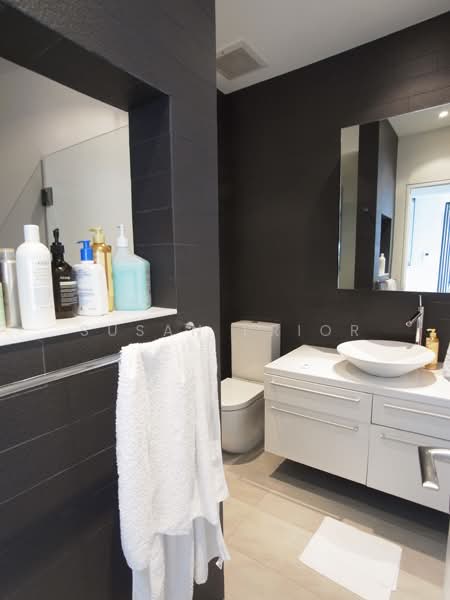 Greenwood Avenue Walk-up Apartment For Sale at S$ 2,990,000 | PropertyGuru Singapore - Bathroom