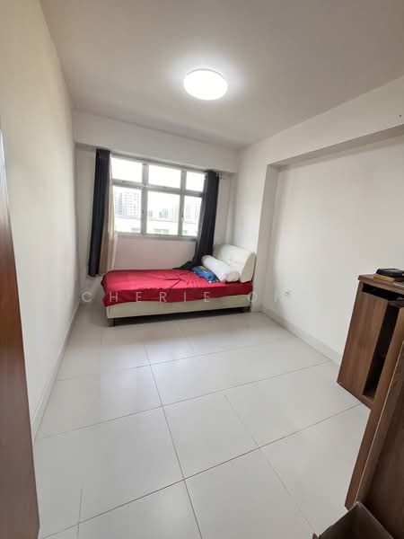 213B Punggol Walk HDB Flat For Sale at S$ 799,000 | PropertyGuru Singapore - Bedroom