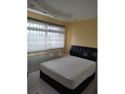 For Rent - 30 Holland Close