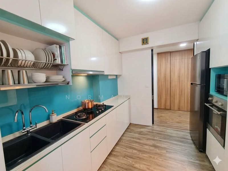 505D Yishun Street 51 HDB Flat For Sale at S$ 699,999 | PropertyGuru Singapore - Kitchen