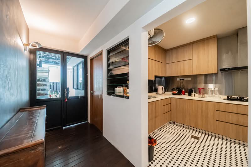 Tembeling Grove Condominium For Sale at S$ 3,200,000 | PropertyGuru Singapore - Kitchen