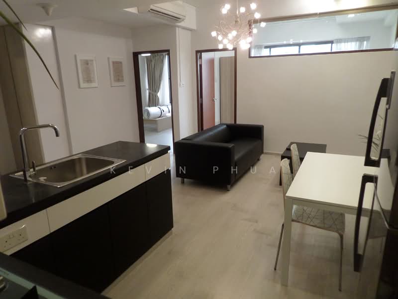 International Plaza Apartment For Sale at S$ 1,470,000 | PropertyGuru Singapore - Living Room