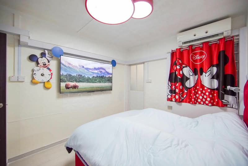 94 Geylang Bahru HDB Flat For Sale at S$ 550,000 | PropertyGuru Singapore - Bedroom