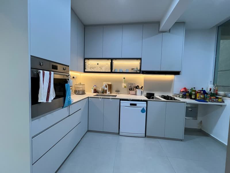 Boon Teck Towers Condominium For Sale at S$ 2,888,888 | PropertyGuru Singapore - Kitchen