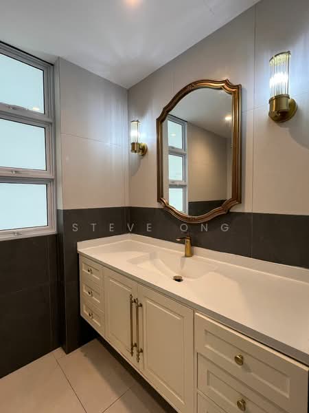 Boon Teck Towers Condominium For Sale at S$ 2,888,888 | PropertyGuru Singapore - Bathroom