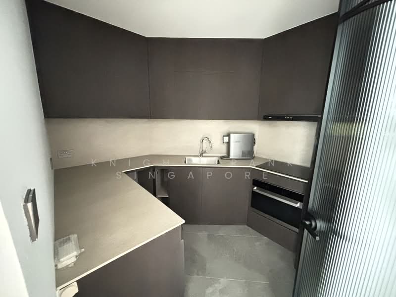 The Aston Condominium For Sale at S$ 1,250,000 | PropertyGuru Singapore - Kitchen