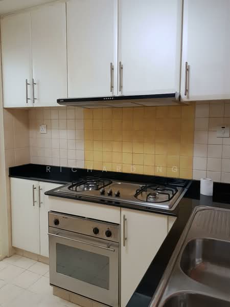 Compass Heights, 9 Sengkang Square, 1 Bedroom, 753 sqft, Condominium For Rent, by Richard Ng, 500100407 - Kitchen - PropertyGuru.com.sg