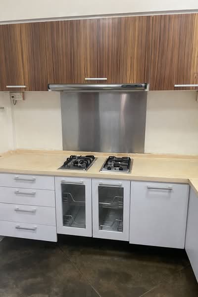 132 Edgedale Plains, 132 Edgedale Plains, 3 Bedrooms, 1,200 sqft, HDB Flat For Rent, by Roy Ezra Koh, 500100408 - Kitchen - PropertyGuru.com.sg