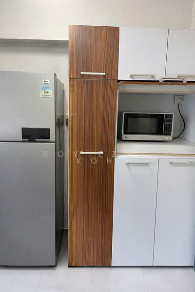 132 Edgedale Plains, 132 Edgedale Plains, 3 Bedrooms, 1,200 sqft, HDB Flat For Rent, by Roy Ezra Koh, 500100408 - Kitchen - PropertyGuru.com.sg