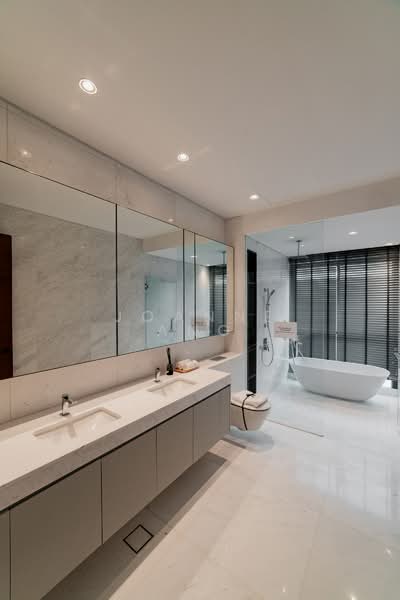 Mount Rosie Road Luxury Brand New Detached Detached House For Sale at S$ 24,000,000 | PropertyGuru Singapore - Bathroom