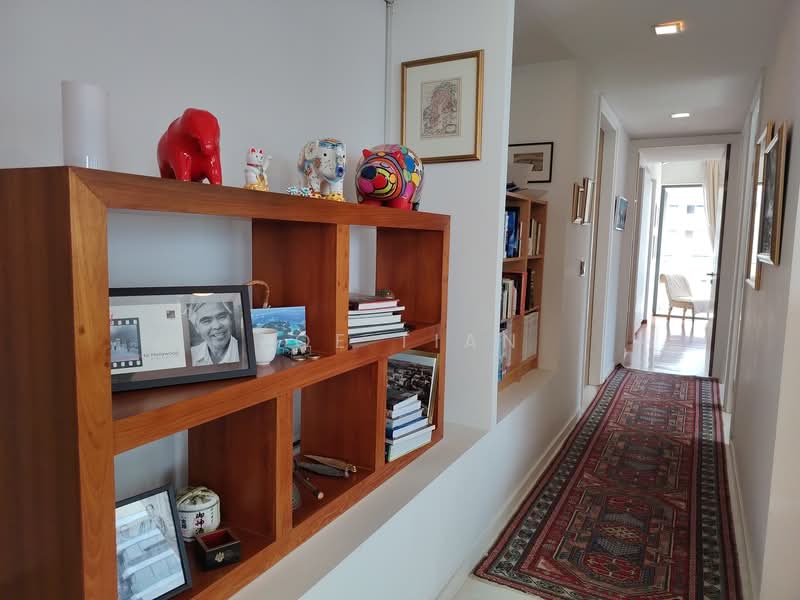 The Trizon, 8 Ridgewood Close, 3 Bedrooms, 1,550 sqft, Condominium For Rent, by Zoe Tian, 500100414 - Corridor - PropertyGuru.com.sg