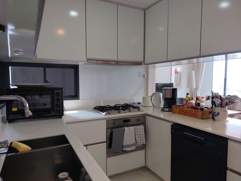 The Trizon, 8 Ridgewood Close, 3 Bedrooms, 1,550 sqft, Condominium For Rent, by Zoe Tian, 500100414 - Kitchen - PropertyGuru.com.sg