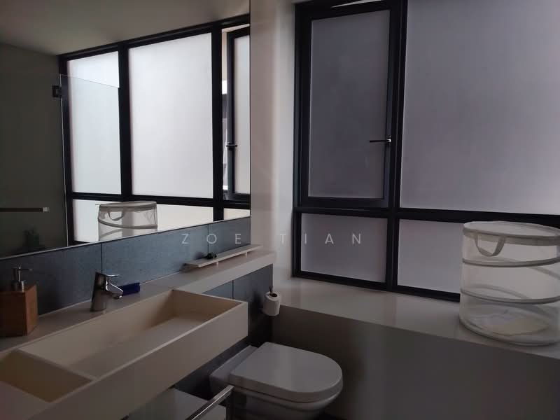 The Trizon, 8 Ridgewood Close, 3 Bedrooms, 1,550 sqft, Condominium For Rent, by Zoe Tian, 500100414 - Bathroom - PropertyGuru.com.sg