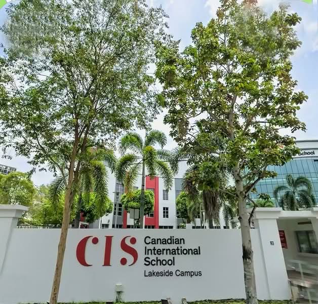 484 Jurong West Avenue 1 HDB Flat For Sale at S$ 420,000 | PropertyGuru Singapore - Exterior