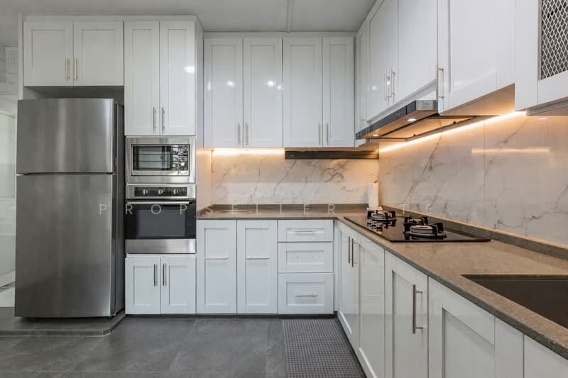 205 Pasir Ris Street 21 HDB Flat For Sale at S$ 900,000 | PropertyGuru Singapore - Kitchen