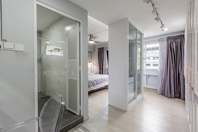 205 Pasir Ris Street 21 HDB Flat For Sale at S$ 900,000 | PropertyGuru Singapore - Bedroom
