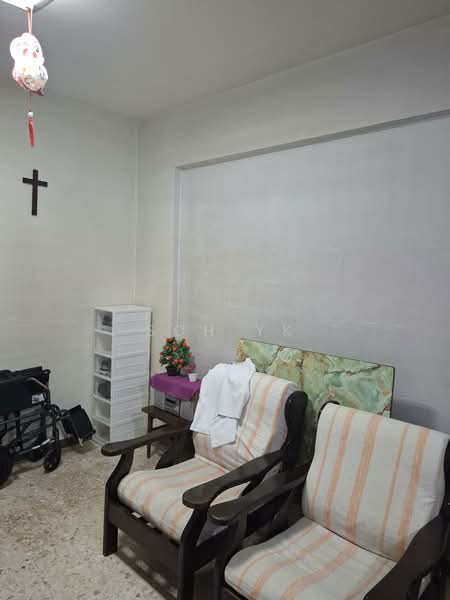 107 Yishun Ring Road, 107 Yishun Ring Road, 2 Bedrooms, 721 sqft, HDB Flat For Rent, by Soh YK, 500100422 - Living Room - PropertyGuru.com.sg