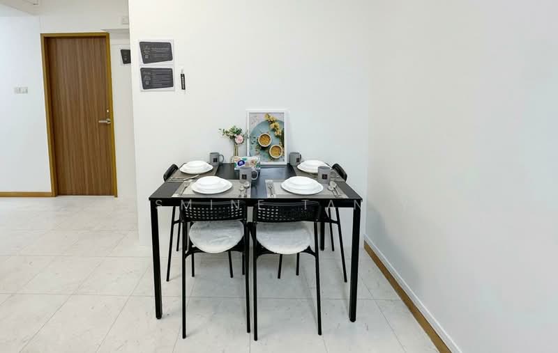 Hillview Regency, 28 Bukit Batok East Avenue 2, Room Rental, 100 sqft, Condominium For Rent, by Jasmine Tan YC, 500100423 - Dining Room - PropertyGuru.com.sg
