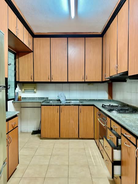 334 Kang Ching Road, 334 Kang Ching Road, 4 Bedrooms, 1,496 sqft, HDB Flat For Rent, by Phang Yong Hock, 500100428 - Kitchen - PropertyGuru.com.sg