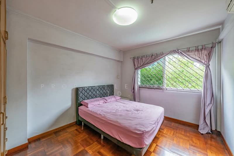 430 Bukit Panjang Ring Road HDB Flat For Sale at S$ 488,000 | PropertyGuru Singapore - Bedroom