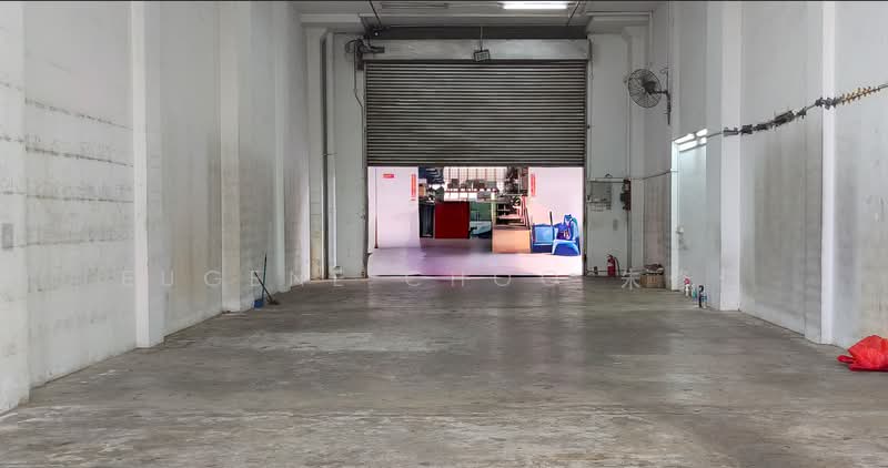 GROUND FLOOR Unit At Shunli Industrial Complex, 705 Sims Dr, Singapore 387384, 1,658 sqft, Light Industrial (B1) For Rent, by Eugene Choo 朱修仁, 500100439 - Interior - CommercialGuru.com.sg