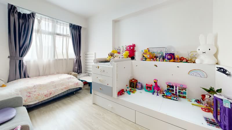 440A Fernvale Link HDB Flat For Sale at S$ 838,000 | PropertyGuru Singapore - Bedroom