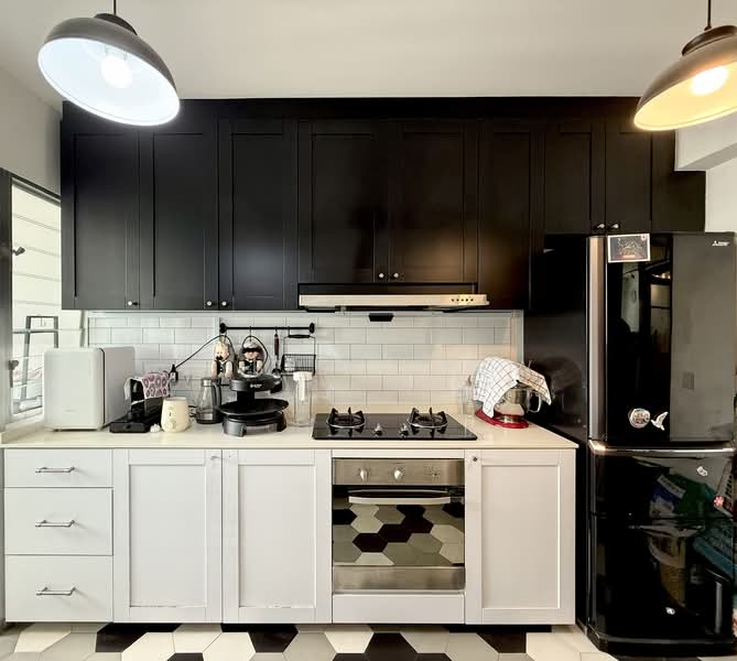 440A Fernvale Link HDB Flat For Sale at S$ 838,000 | PropertyGuru Singapore - Kitchen