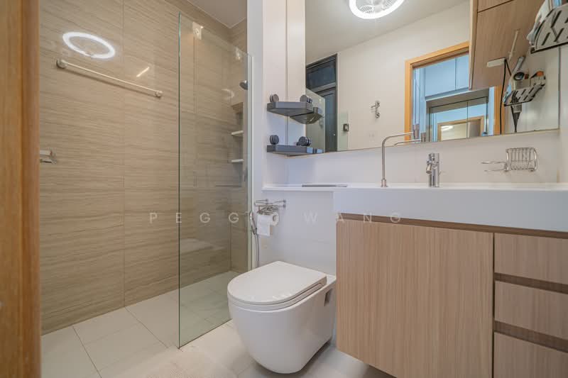 21 Richards Apartment For Sale at S$ 1,630,000 | PropertyGuru Singapore - Bathroom