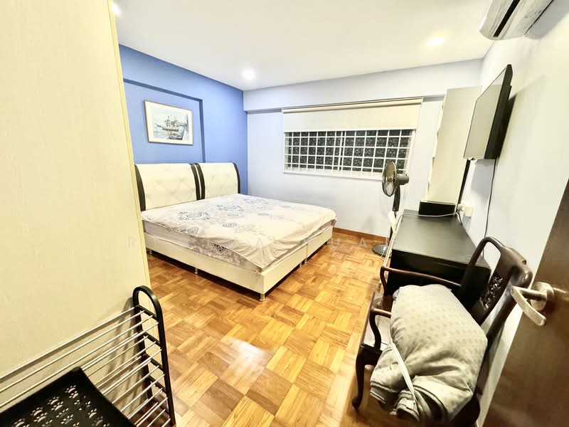 145 Bedok Reservoir Road HDB Flat For Sale at S$ 918,888 | PropertyGuru Singapore - Bedroom
