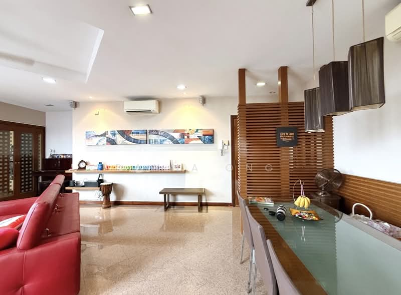 Regentville Condominium For Sale at S$ 1,988,000 | PropertyGuru Singapore - Living Room