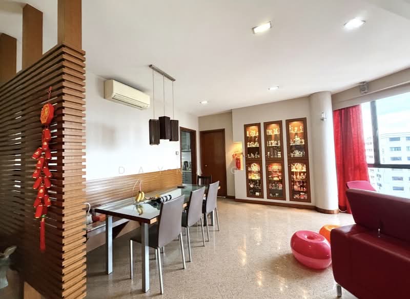 Regentville Condominium For Sale at S$ 1,988,000 | PropertyGuru Singapore - Living Room