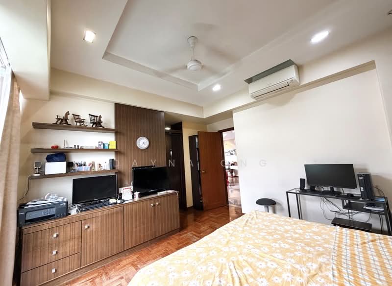 Regentville Condominium For Sale at S$ 1,988,000 | PropertyGuru Singapore - Bedroom