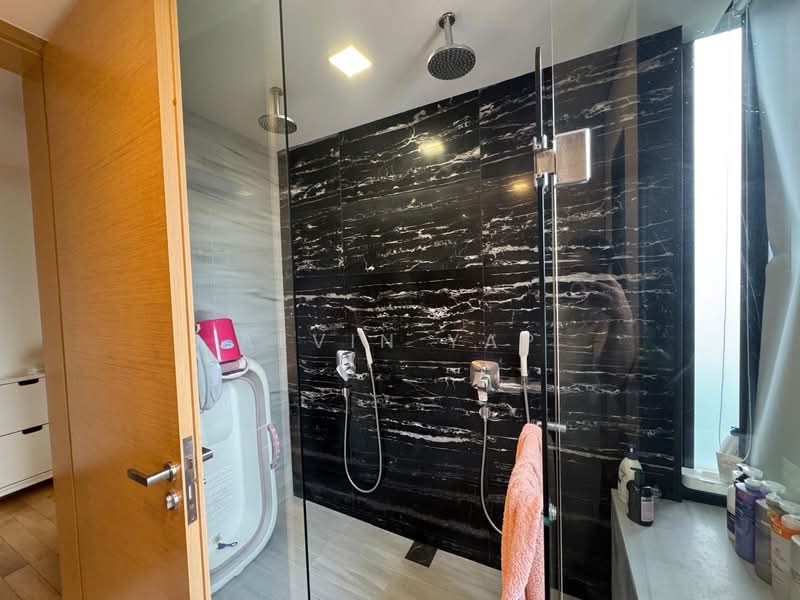 Cube 8 Condominium For Sale at S$ 2,880,000 | PropertyGuru Singapore - Bathroom