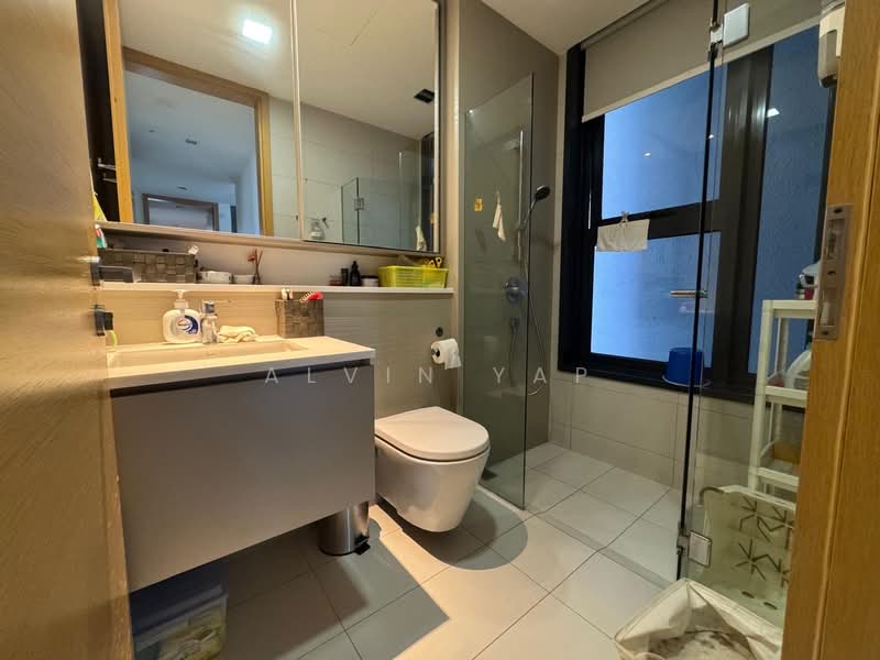 Cube 8 Condominium For Sale at S$ 2,880,000 | PropertyGuru Singapore - Bathroom