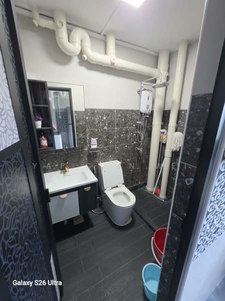911 Hougang Street 91, 911 Hougang Street 91, Room Rental, 100 sqft, HDB Flat For Rent, by Yap Chun Wei, 500100465 - Bathroom - PropertyGuru.com.sg